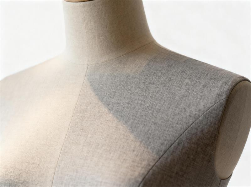 mannequin surface detail used in eco-friendly retail displays