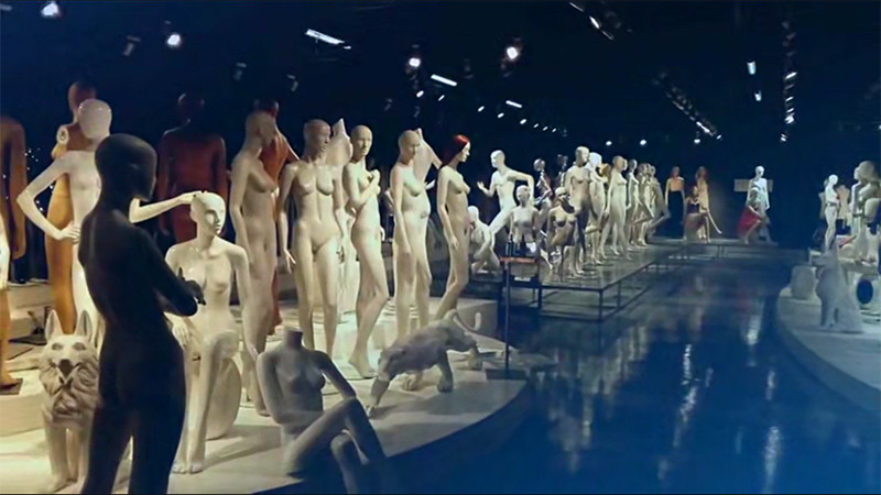 ArtWing Mannequin Exhibition Hall Overview
